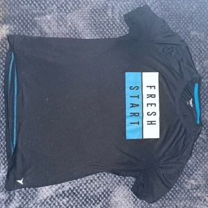 Old Navy Active Graphic Tee